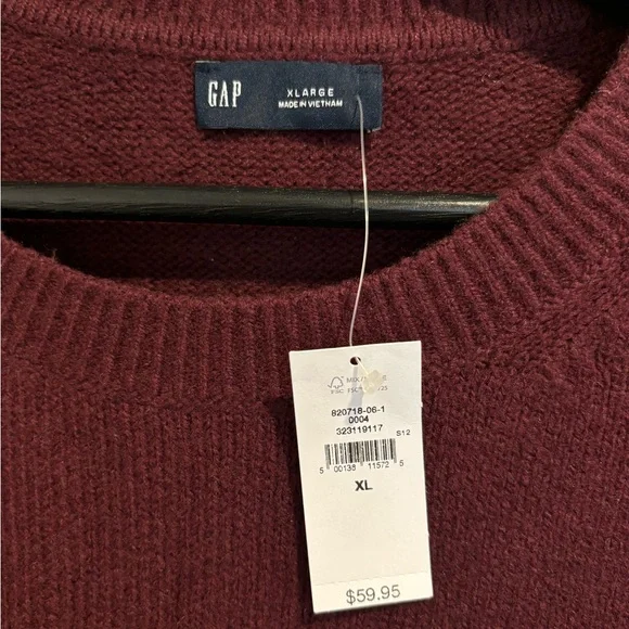 NWT GAP Women’s Crewneck Sweater - Wine - Picture 5 of 6